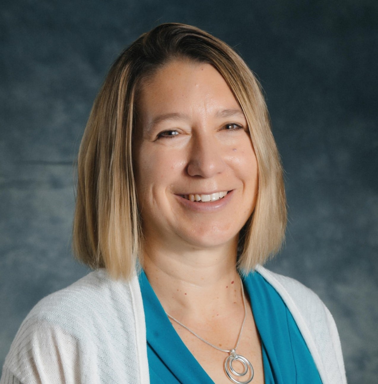headshotjpg Debi Mitchell